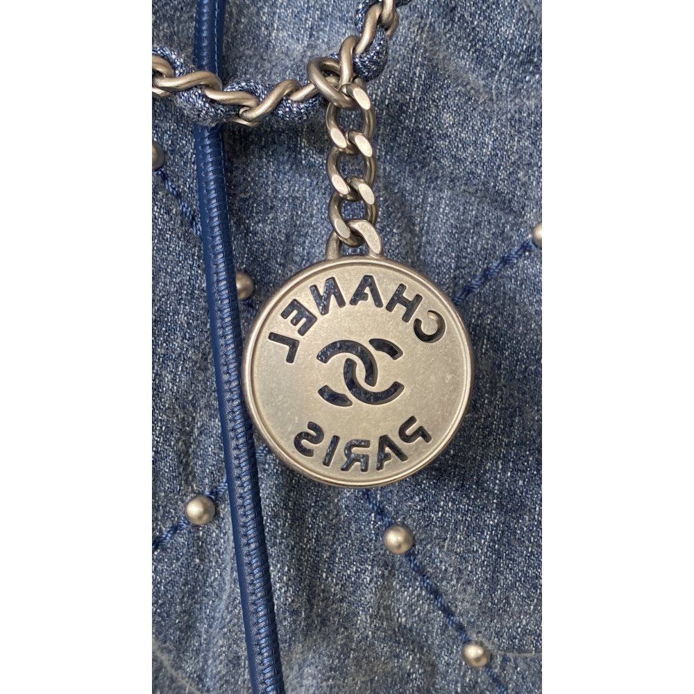 Chanel 25S mini 22Bag "denim nailhead denim" 