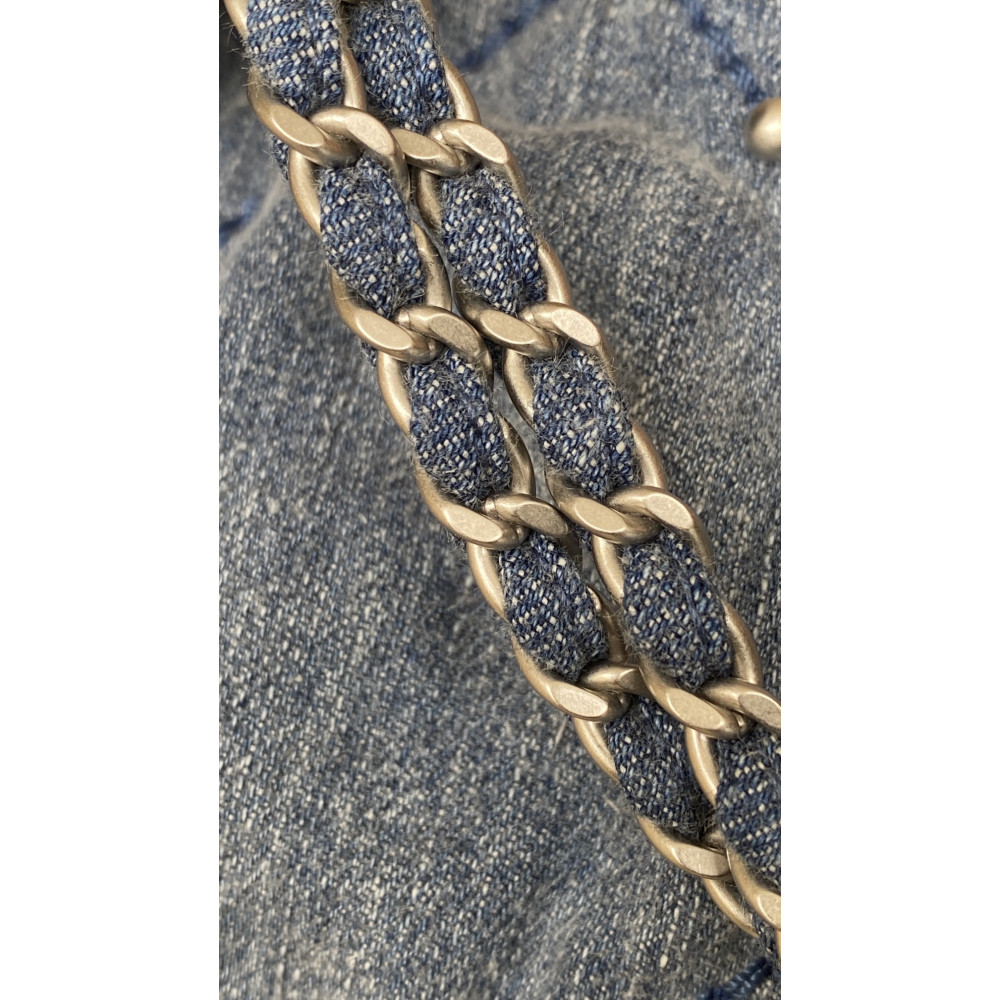 Chanel 25S mini 22Bag "denim nailhead denim" 