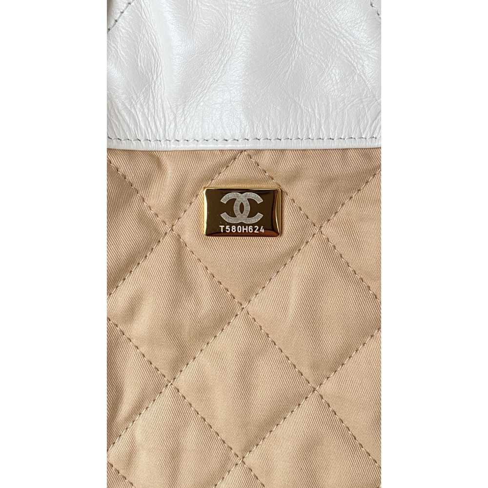 Chanel 23P small 22Bag backpack