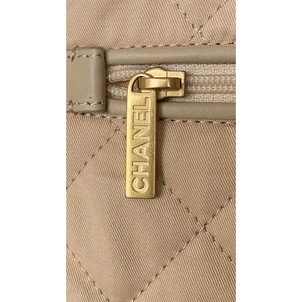 Chanel 23P small 22Bag backpack
