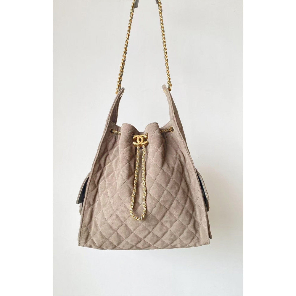 Chanel 25 Bag Medium Hobo Boho Bag!