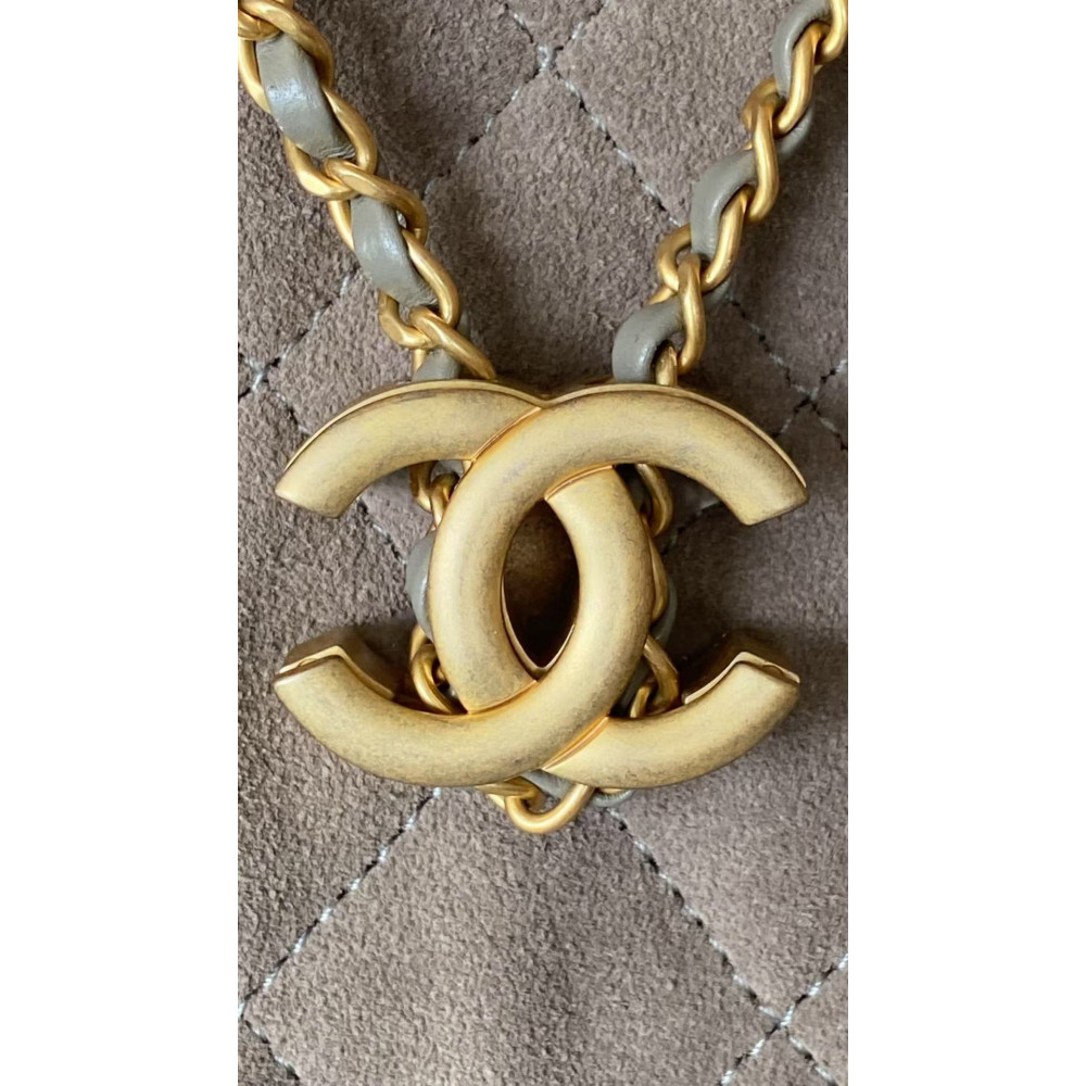 Chanel 25 Bag Medium Hobo Boho Bag!