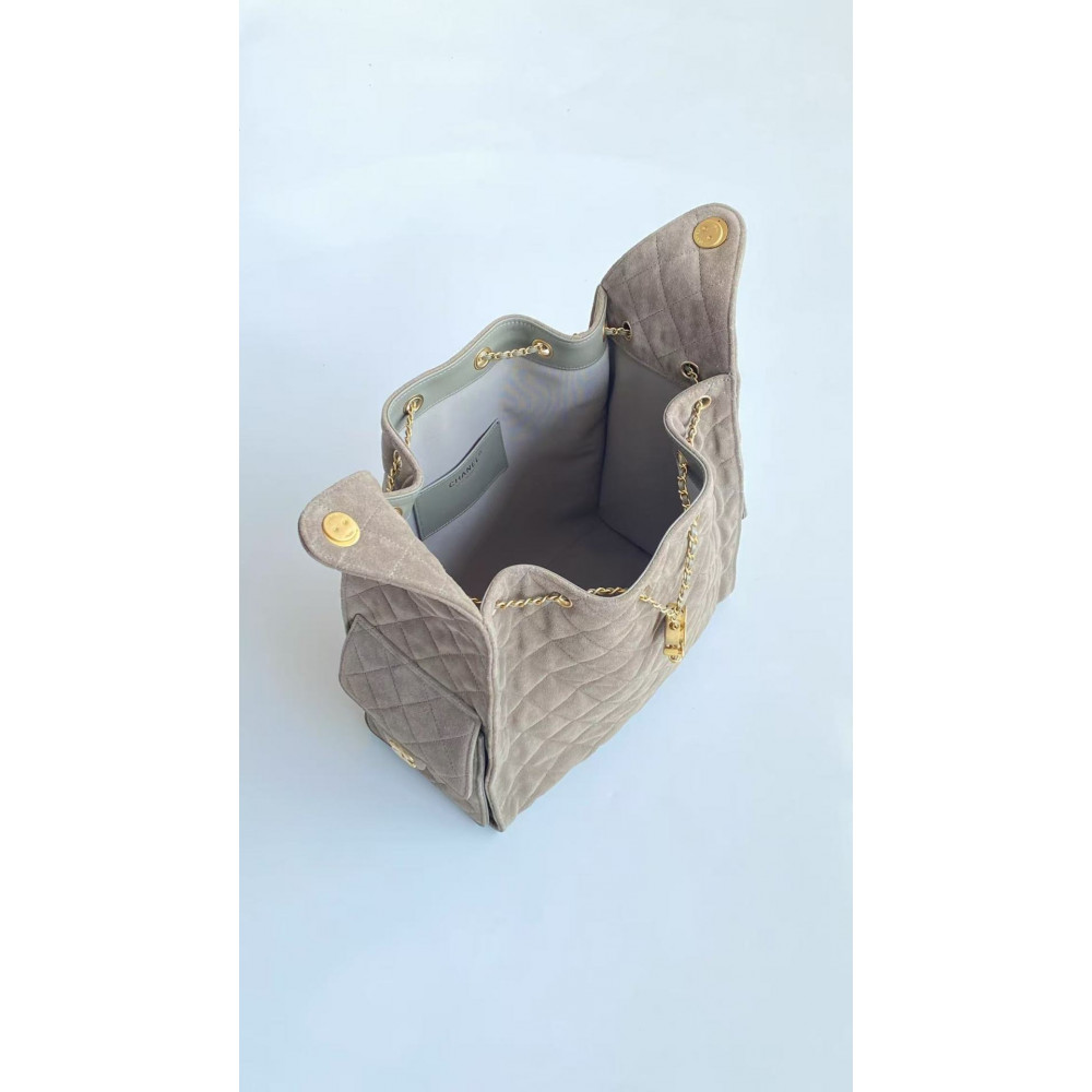 Chanel 25 Bag Medium Hobo Boho Bag!