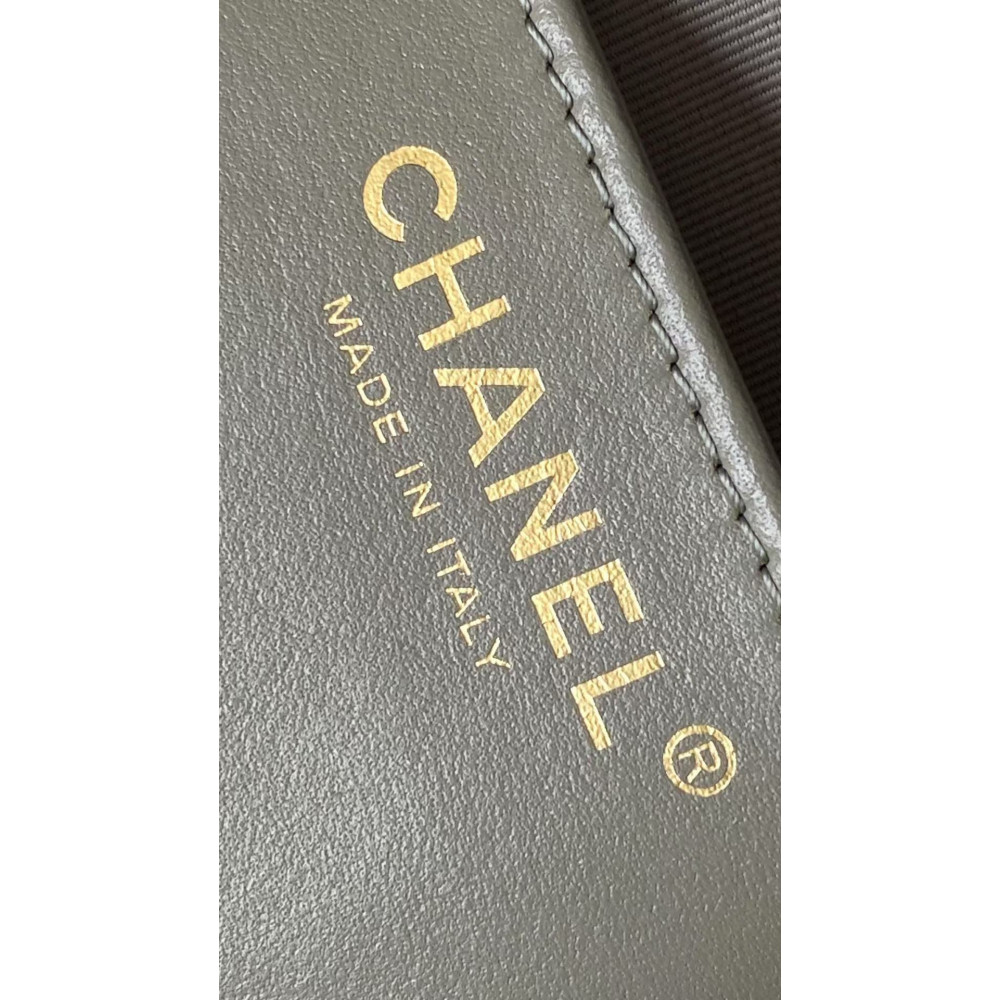 Chanel 25 Bag Medium Hobo Boho Bag!