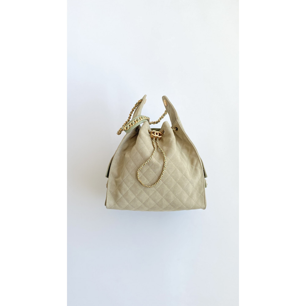 Chanel 25 Bag Medium Hobo Boho Bag!
