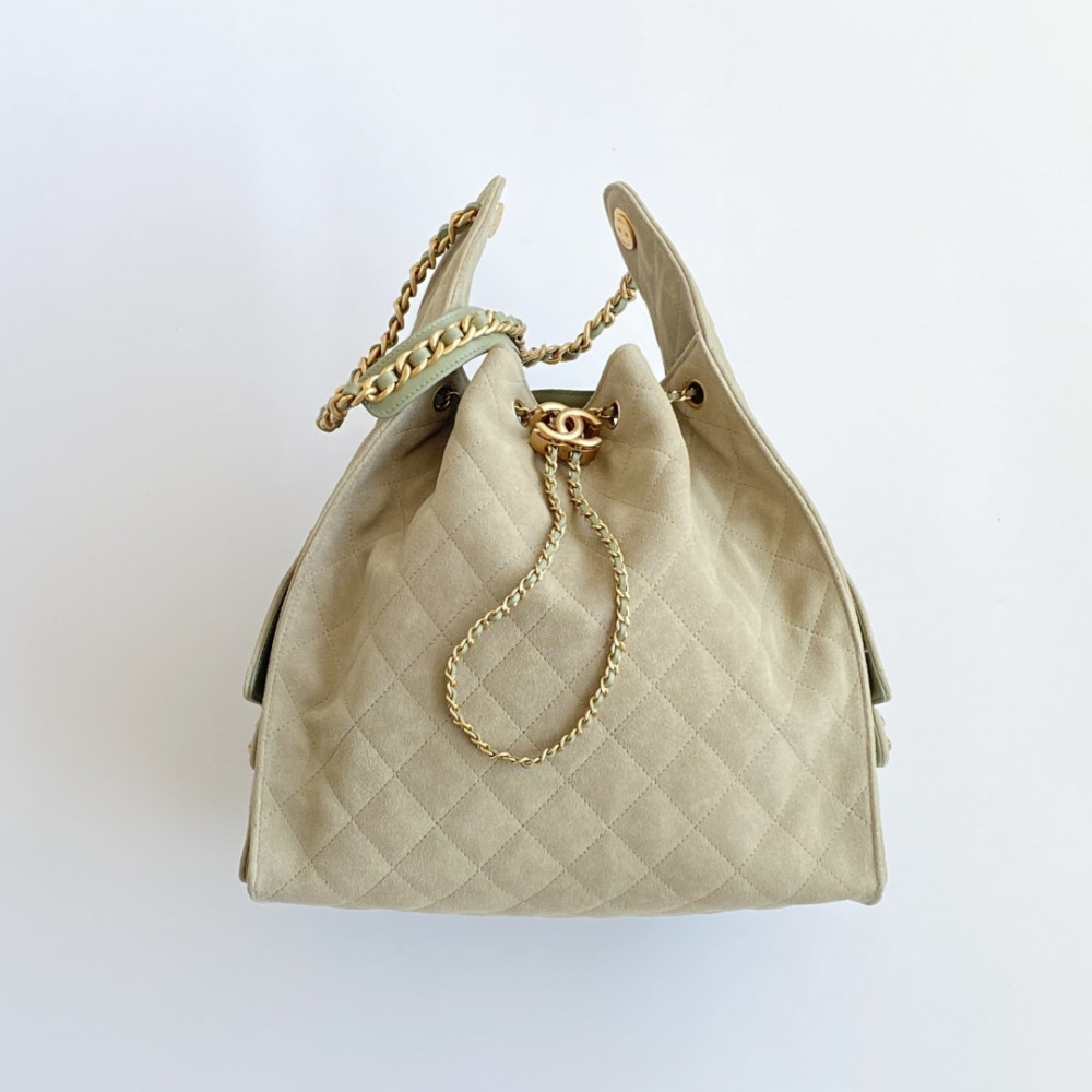 Chanel 25 Bag Medium Hobo Boho Bag!