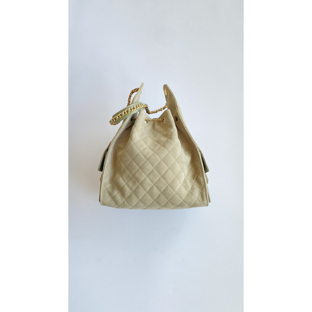 Chanel 25 Bag Medium Hobo Boho Bag!