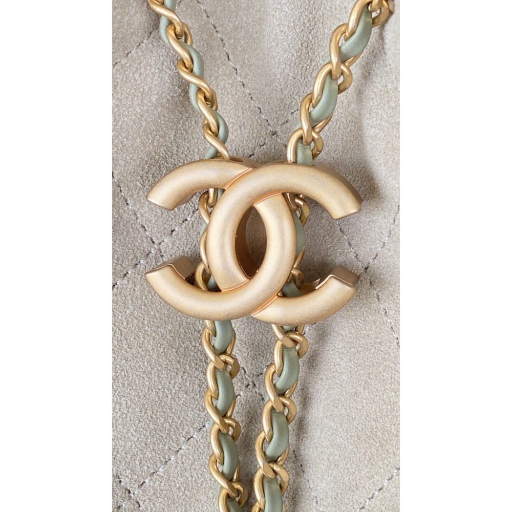 Chanel 25 Bag Medium Hobo Boho Bag!