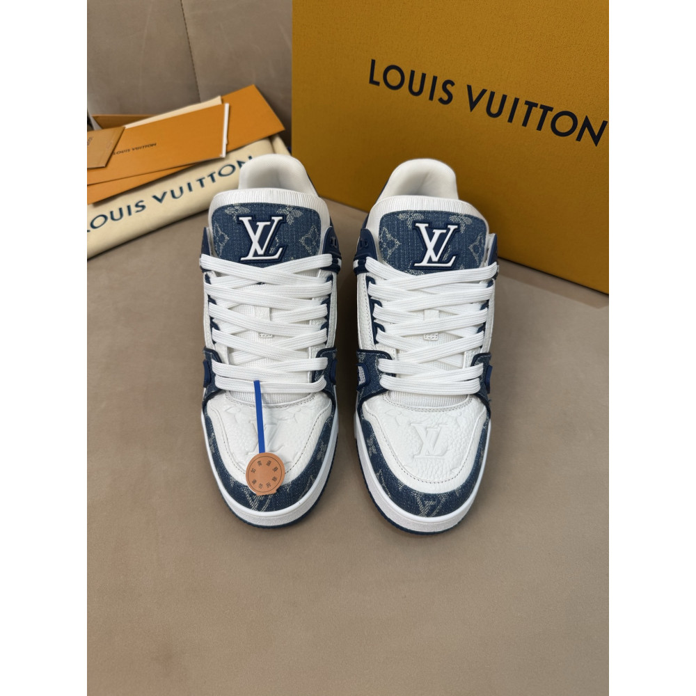 Louis Vuitton Trainer Classic Unisex Sneakers