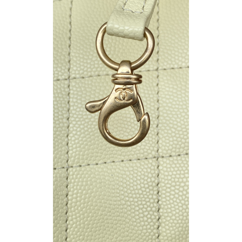 Chanel 25A Bag Medium Hobo Boho Bag!