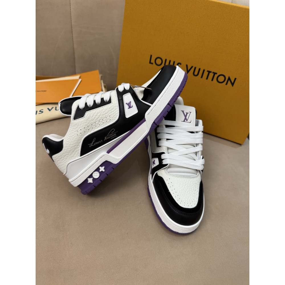 Louis Vuitton Trainer Classic Unisex Sneakers