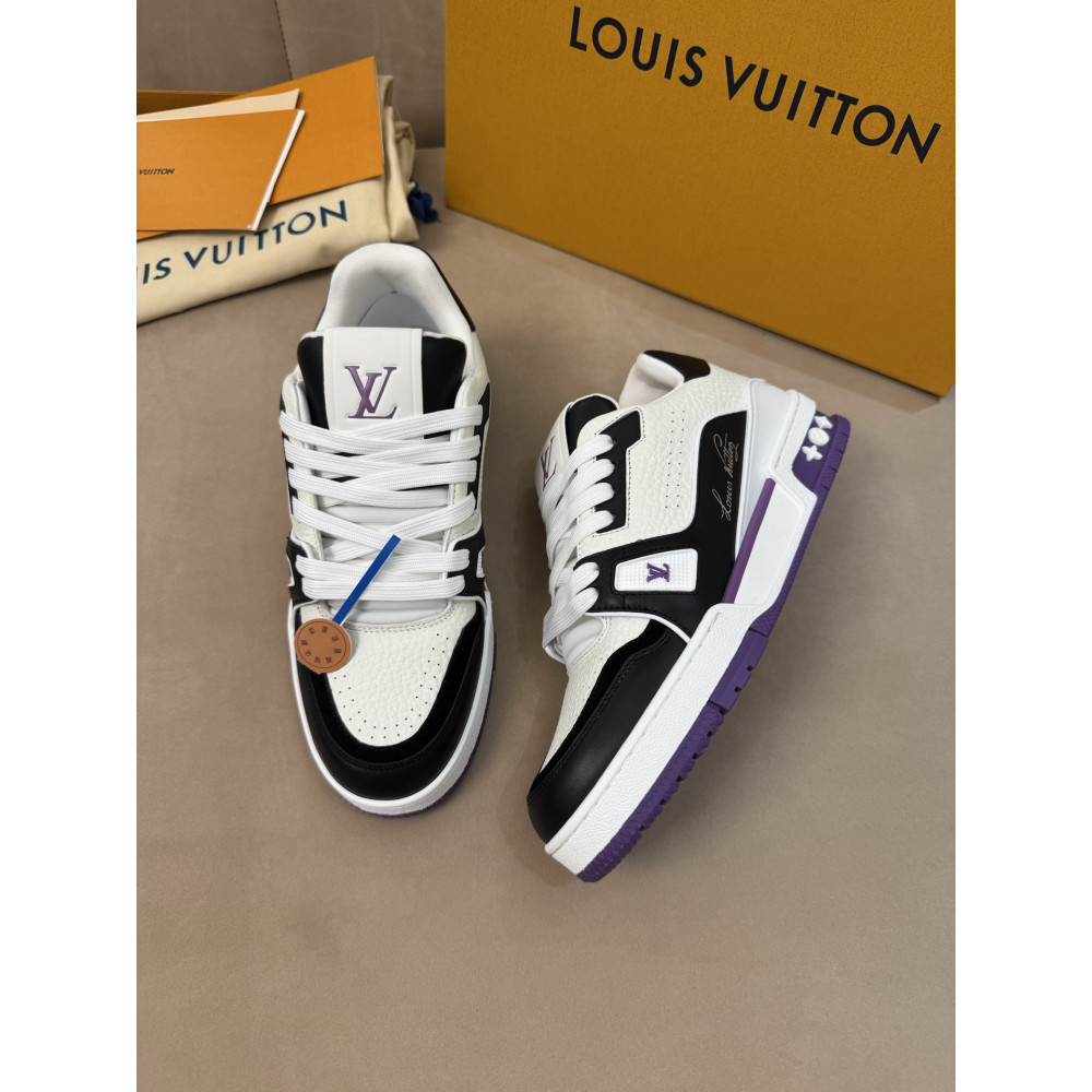 Louis Vuitton Trainer Classic Unisex Sneakers