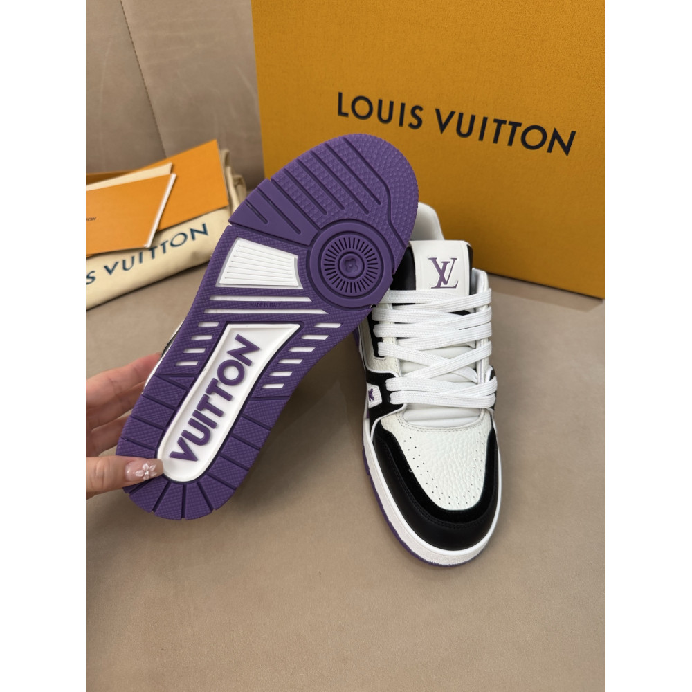 Louis Vuitton Trainer Classic Unisex Sneakers