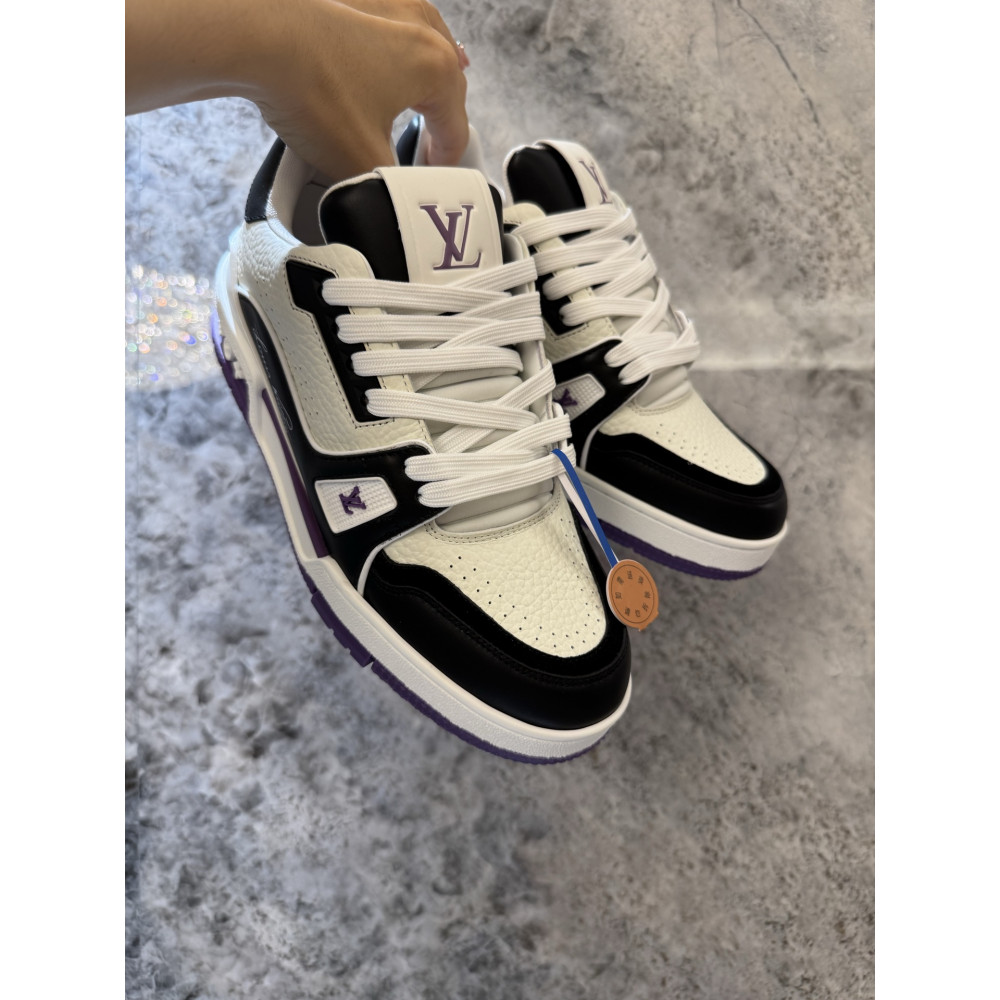 Louis Vuitton Trainer Classic Unisex Sneakers