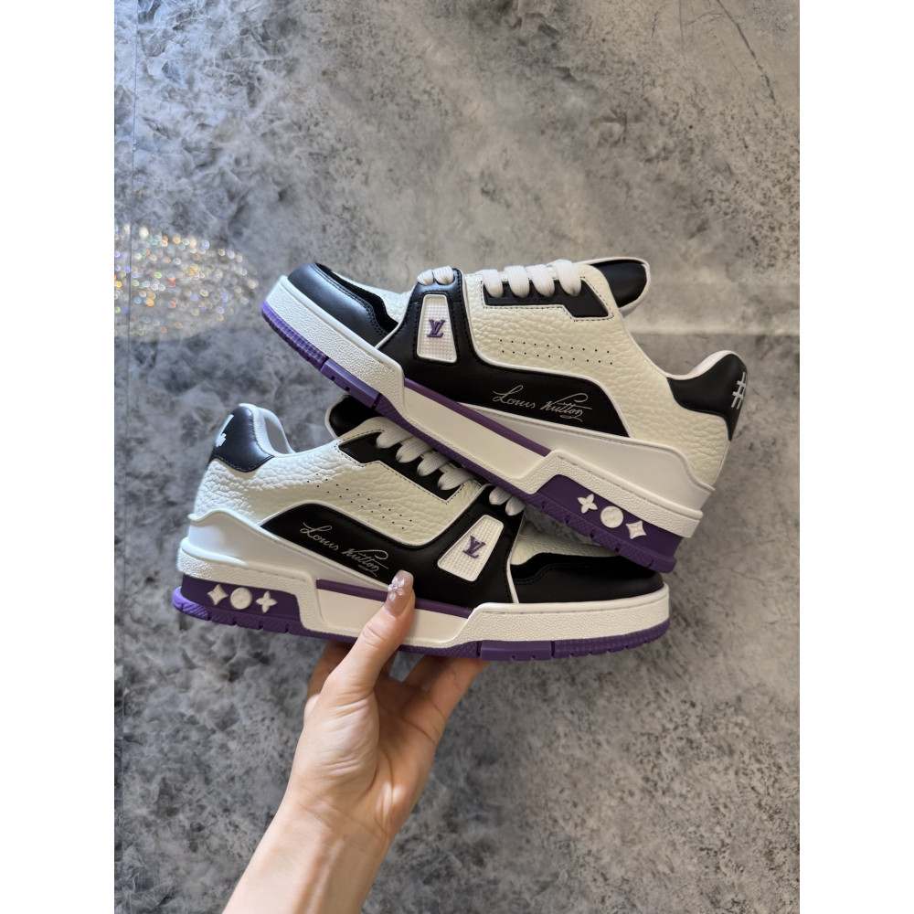 Louis Vuitton Trainer Classic Unisex Sneakers