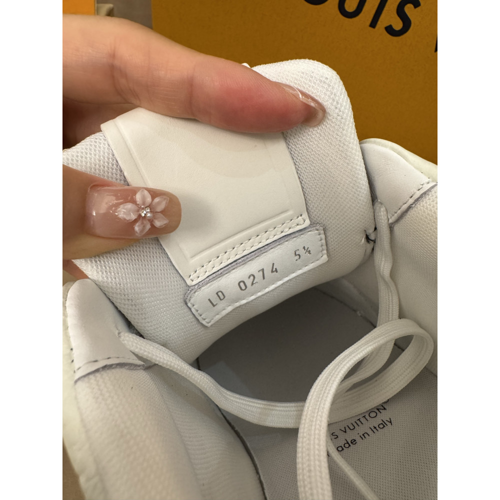 Louis Vuitton Trainer Classic Unisex Sneakers