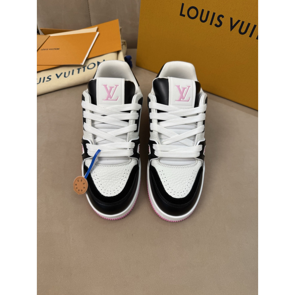 Louis Vuitton Trainer Classic Unisex Sneakers