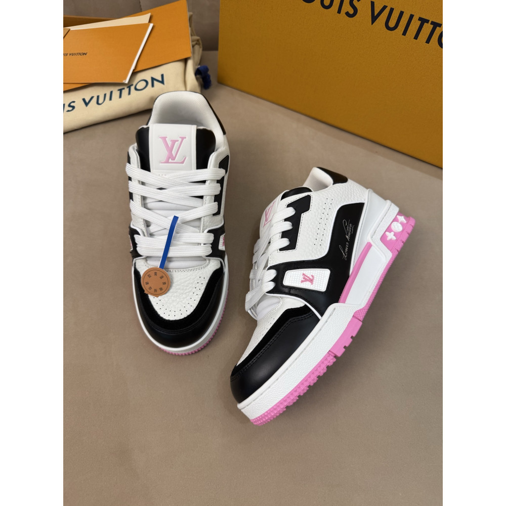 Louis Vuitton Trainer Classic Unisex Sneakers
