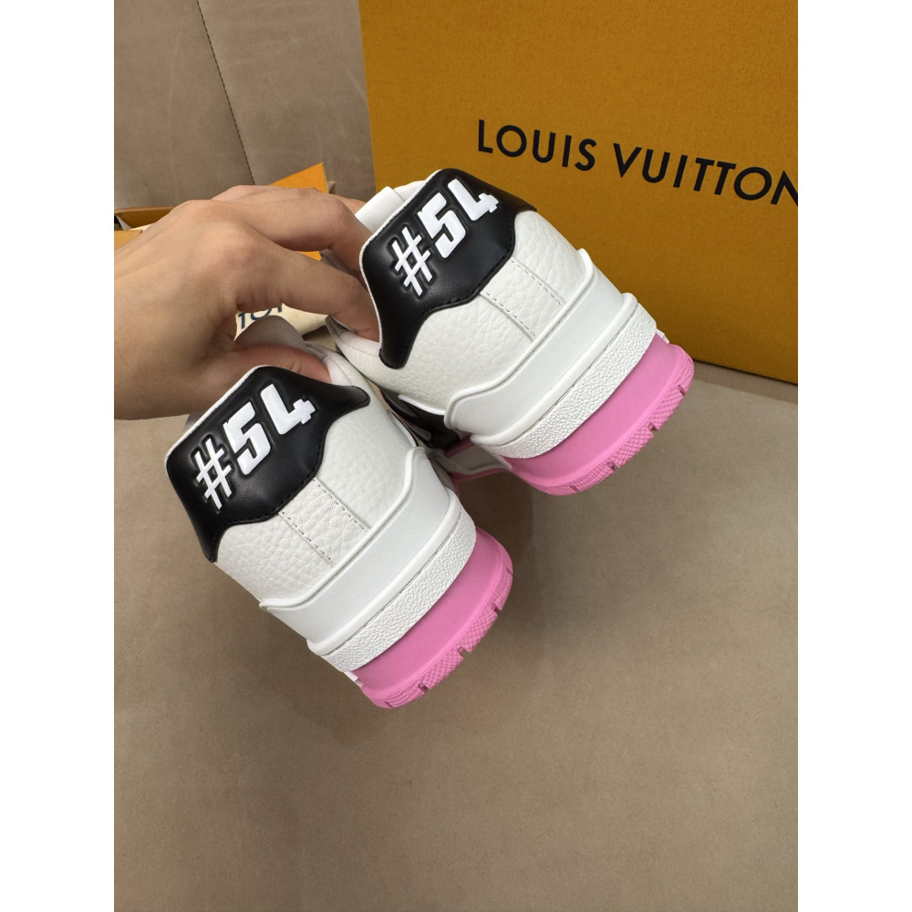 Louis Vuitton Trainer Classic Unisex Sneakers