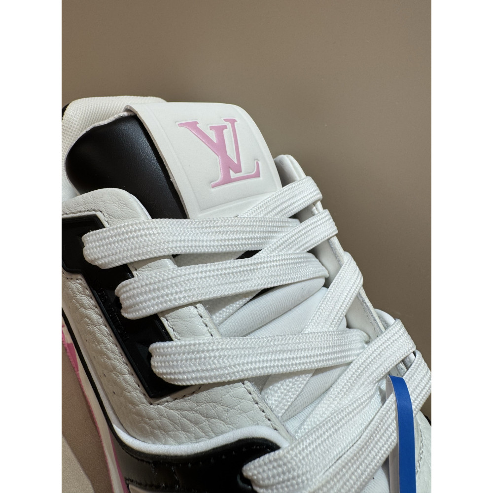 Louis Vuitton Trainer Classic Unisex Sneakers