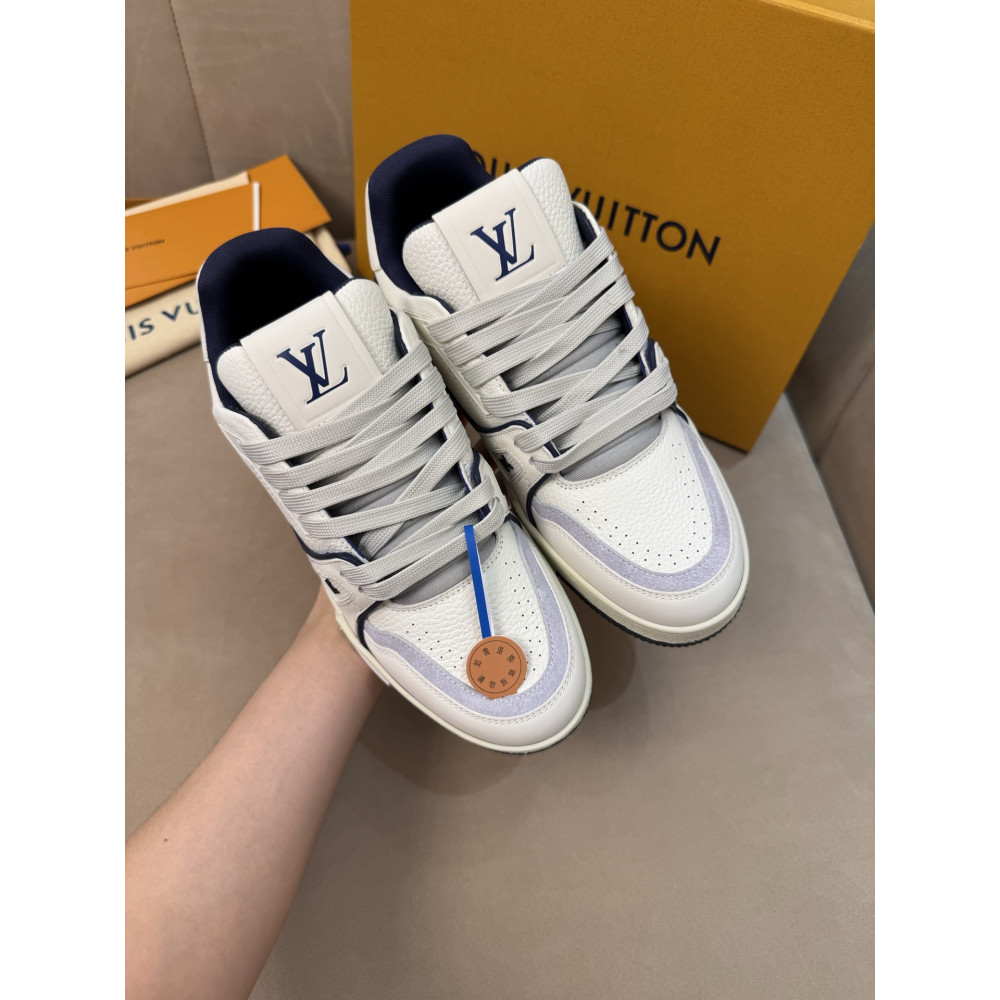 Louis Vuitton Trainer Classic Unisex Sneakers