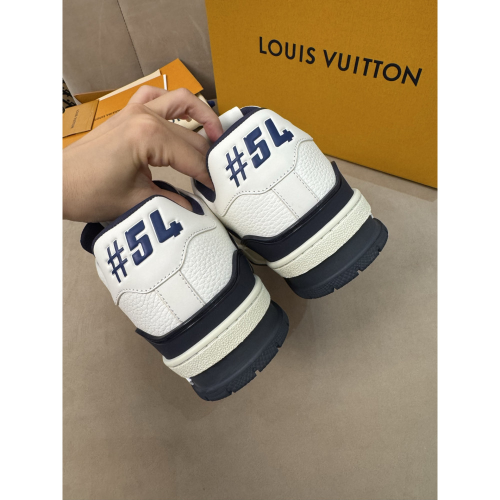 Louis Vuitton Trainer Classic Unisex Sneakers