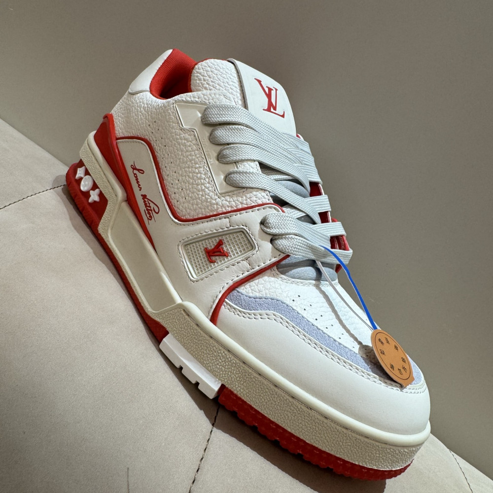 Louis Vuitton Trainer Classic Unisex Sneakers