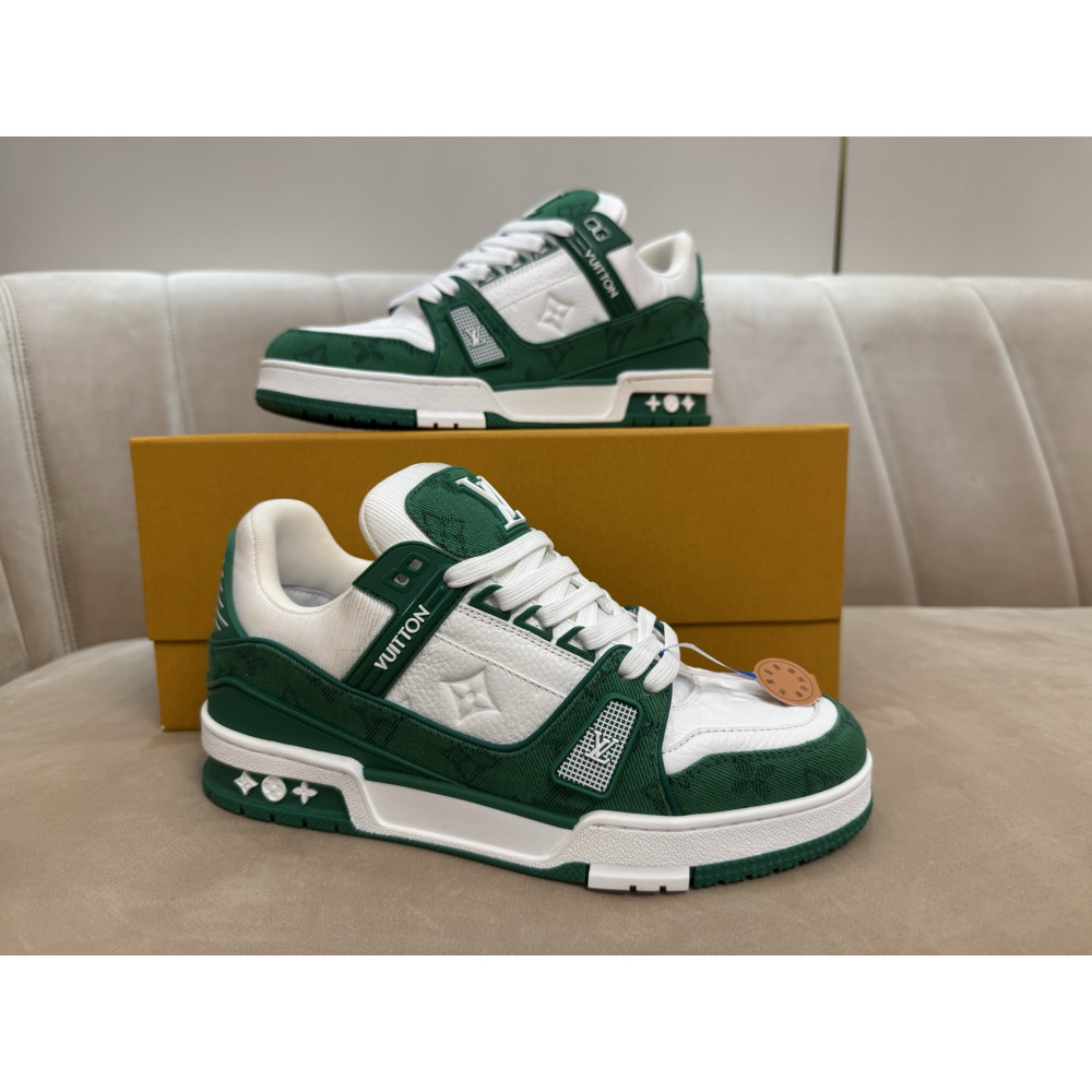 Louis Vuitton Trainer Classic Unisex Sneakers