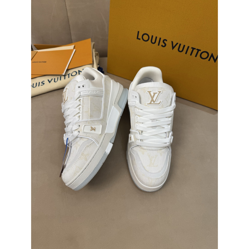 Louis Vuitton Trainer Classic Unisex Sneakers