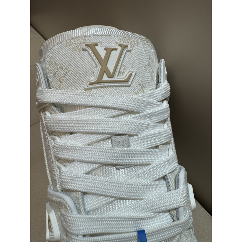 Louis Vuitton Trainer Classic Unisex Sneakers
