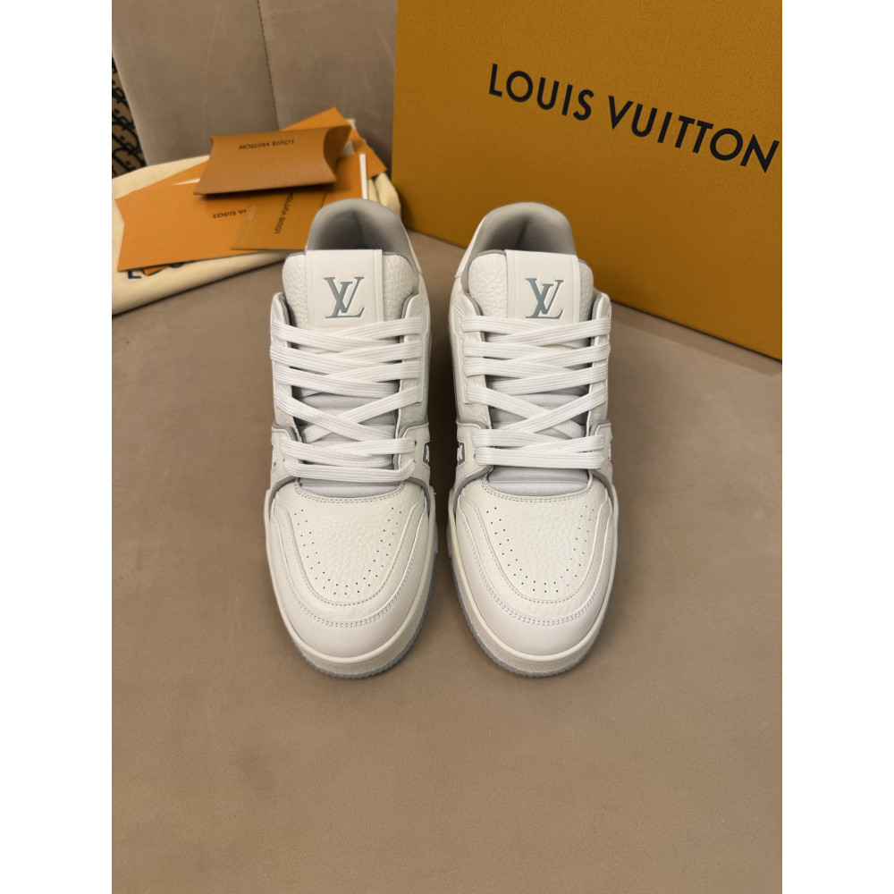 Louis Vuitton Trainer Classic Unisex Sneakers