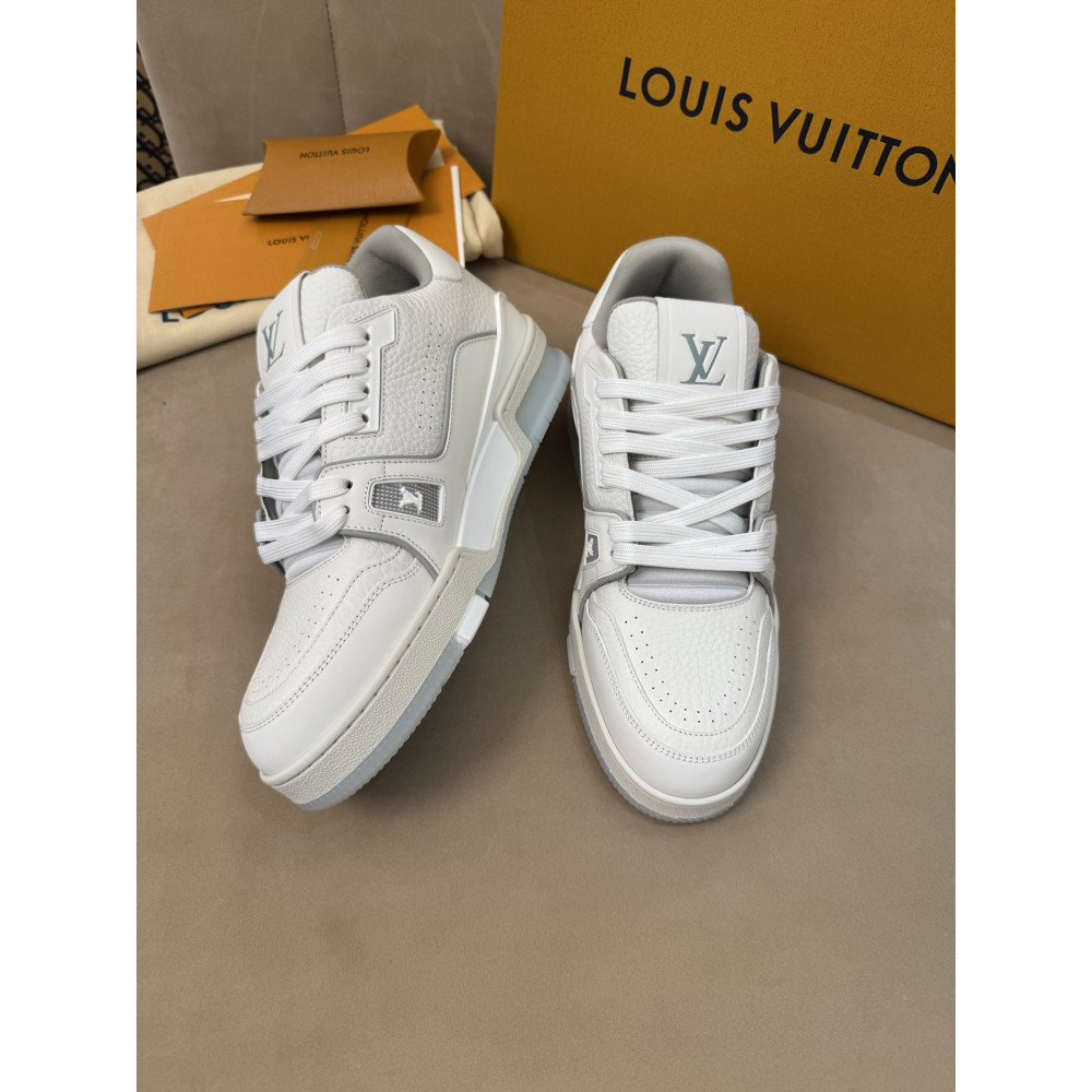 Louis Vuitton Trainer Classic Unisex Sneakers