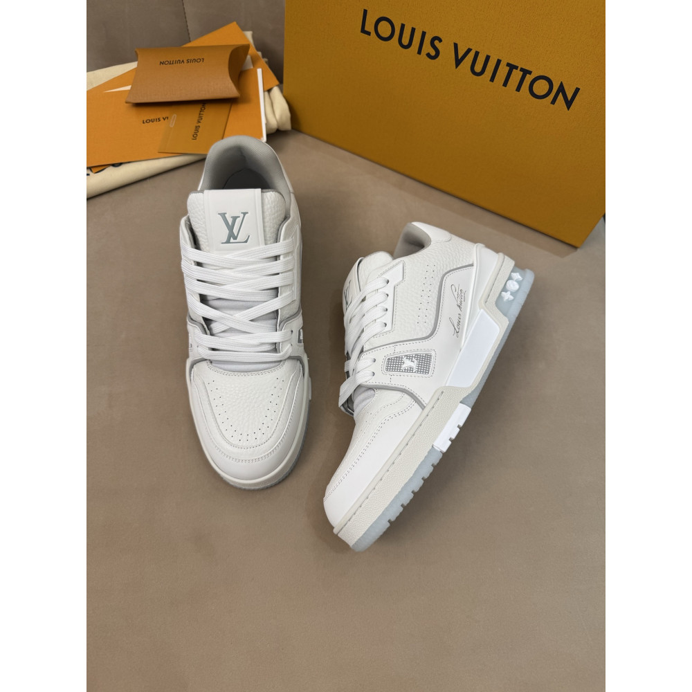 Louis Vuitton Trainer Classic Unisex Sneakers