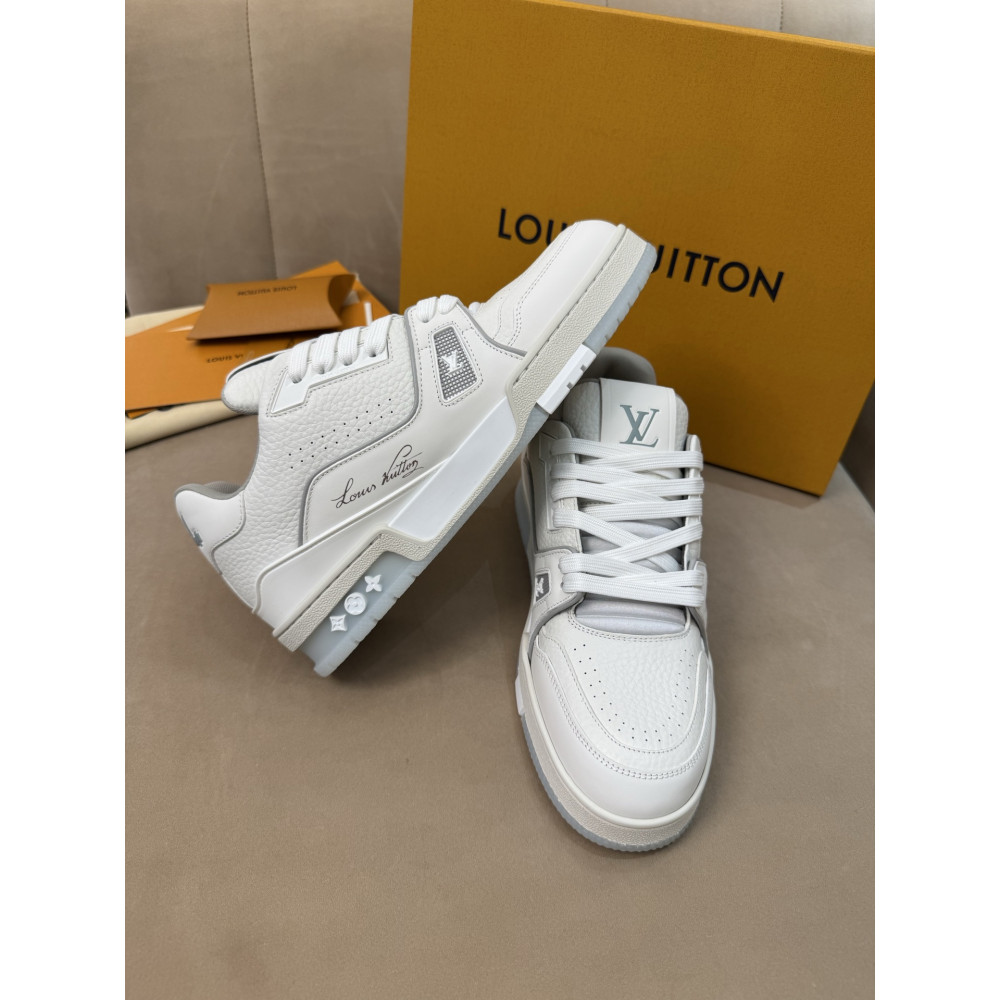Louis Vuitton Trainer Classic Unisex Sneakers