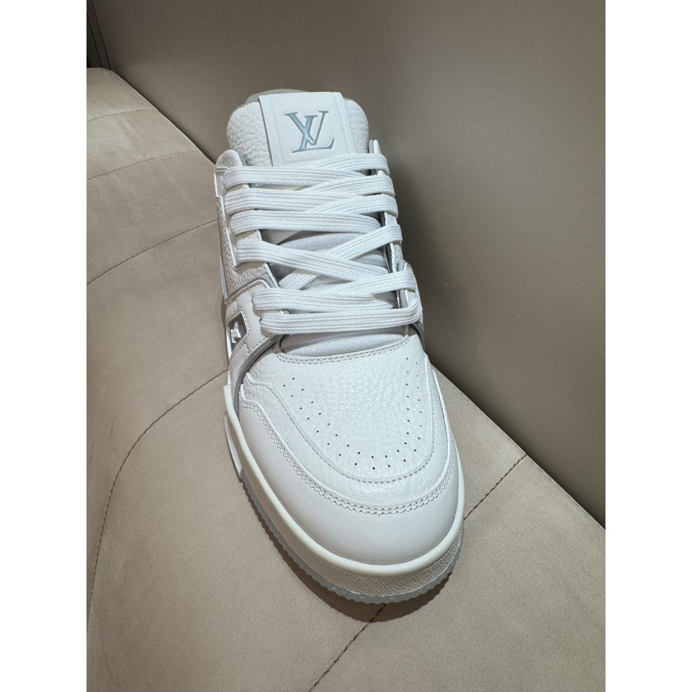 Louis Vuitton Trainer Classic Unisex Sneakers