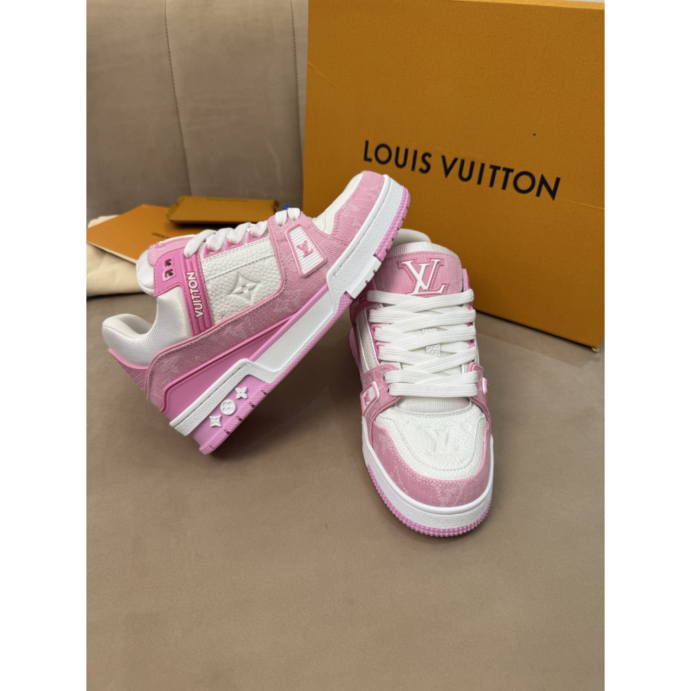 Louis Vuitton Trainer Classic Unisex Sneakers