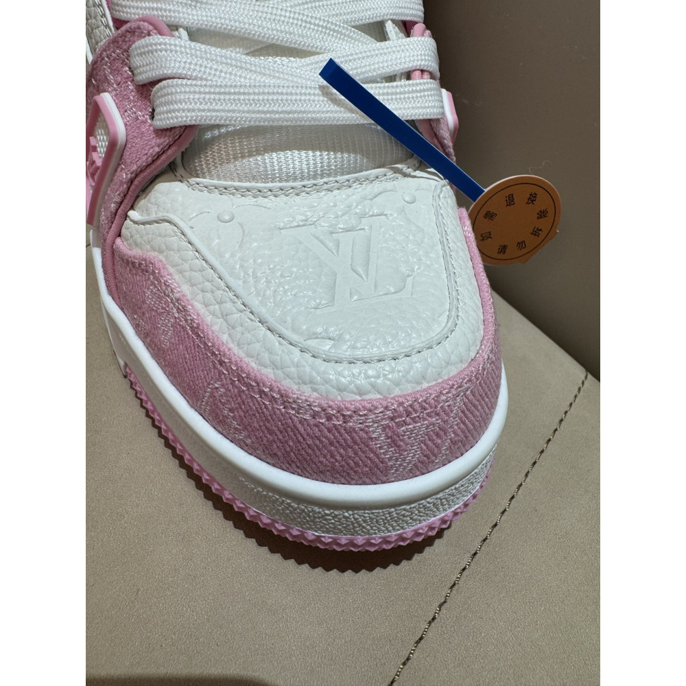 Louis Vuitton Trainer Classic Unisex Sneakers