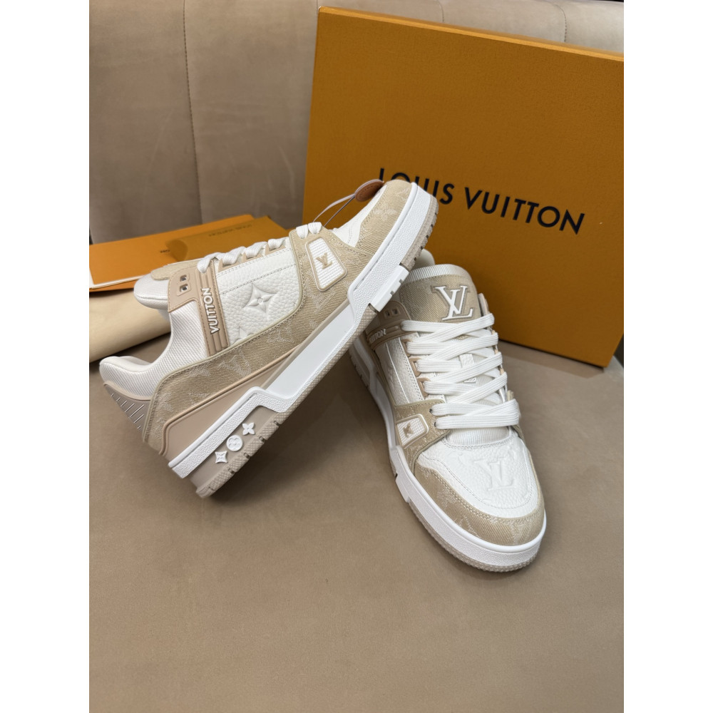 Louis Vuitton Trainer Classic Unisex Sneakers