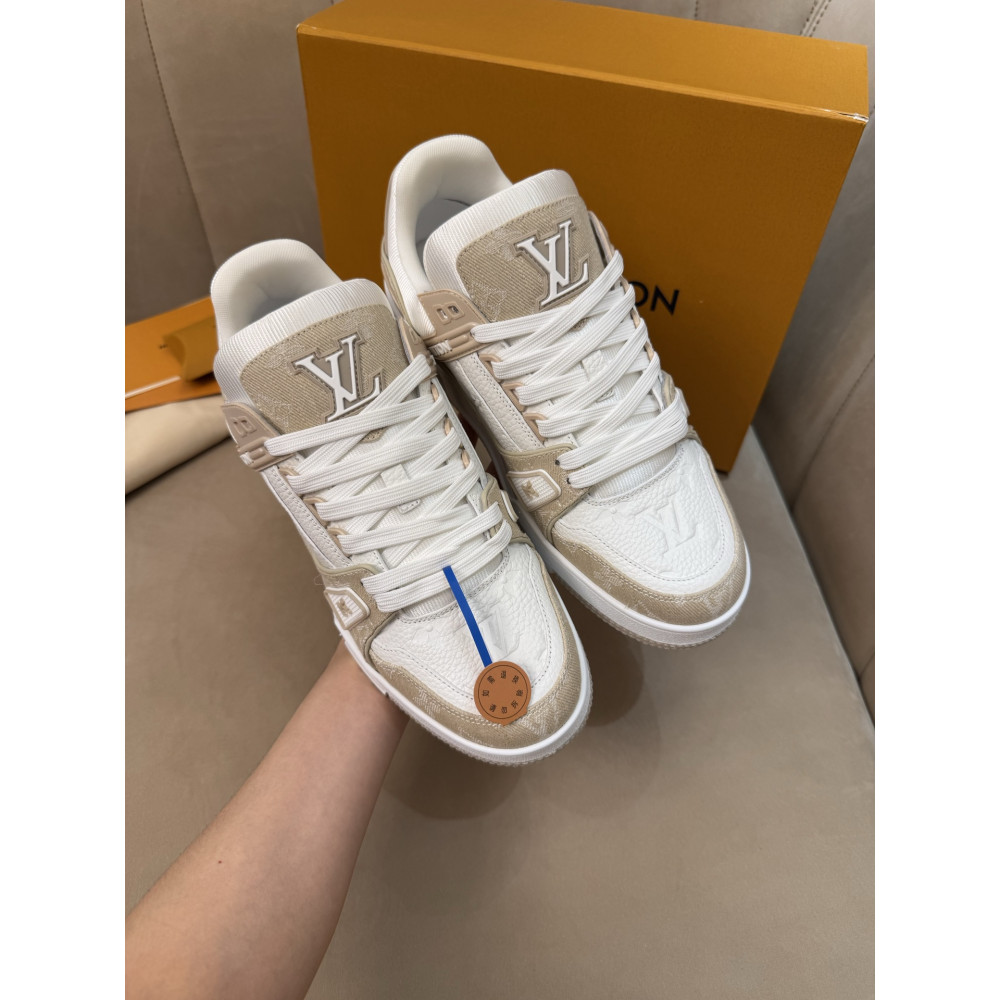 Louis Vuitton Trainer Classic Unisex Sneakers