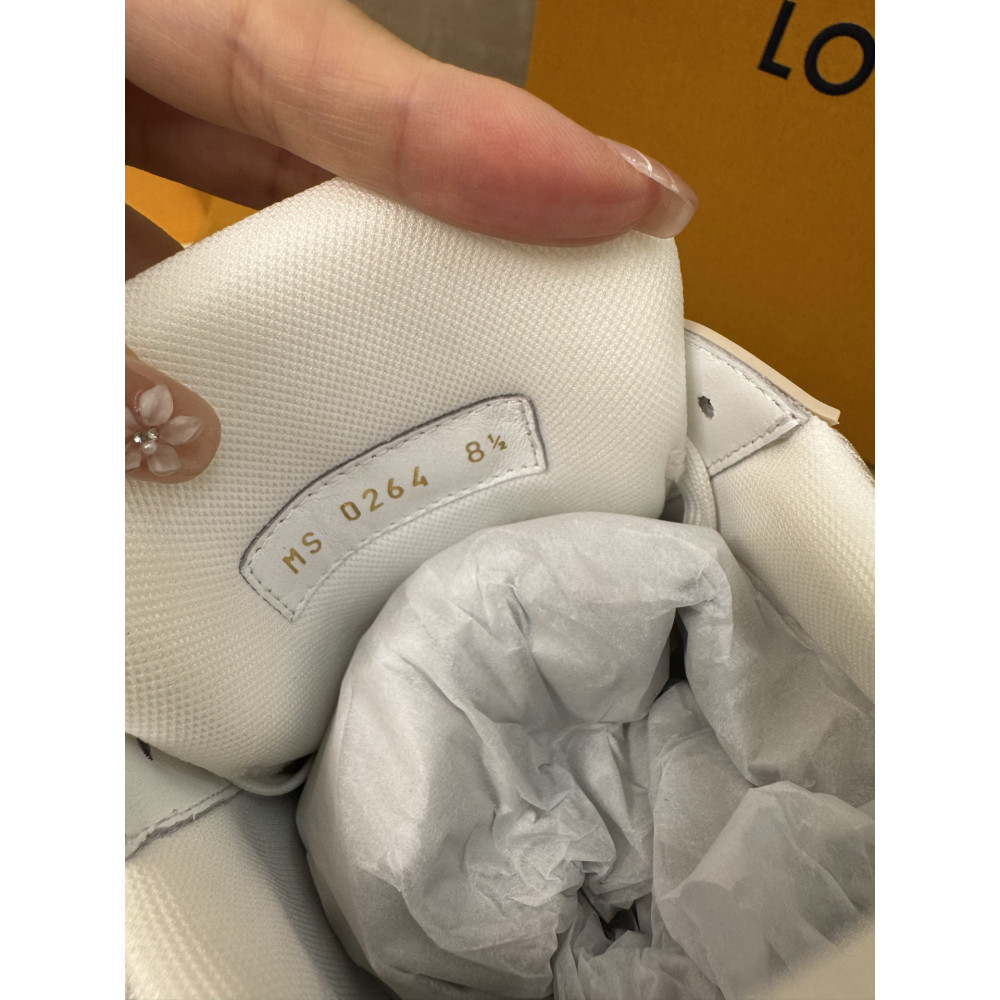 Louis Vuitton Trainer Classic Unisex Sneakers