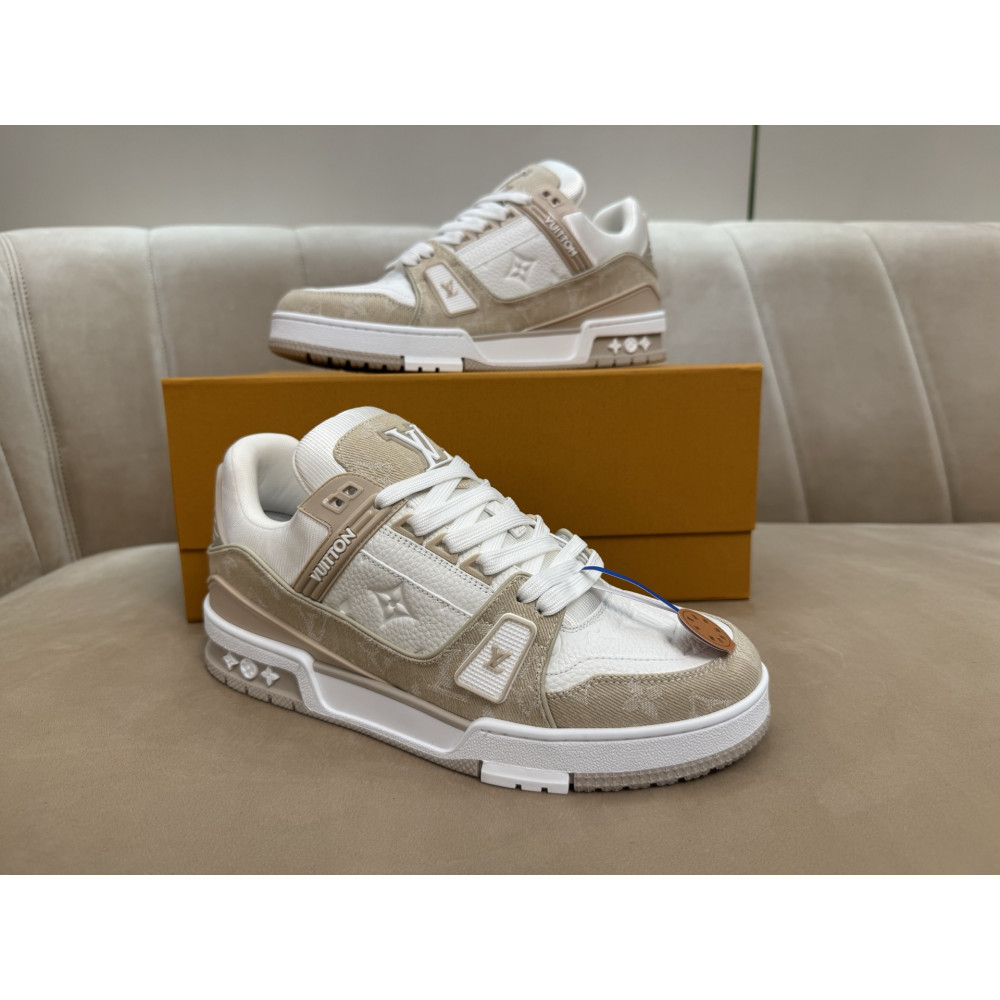 Louis Vuitton Trainer Classic Unisex Sneakers