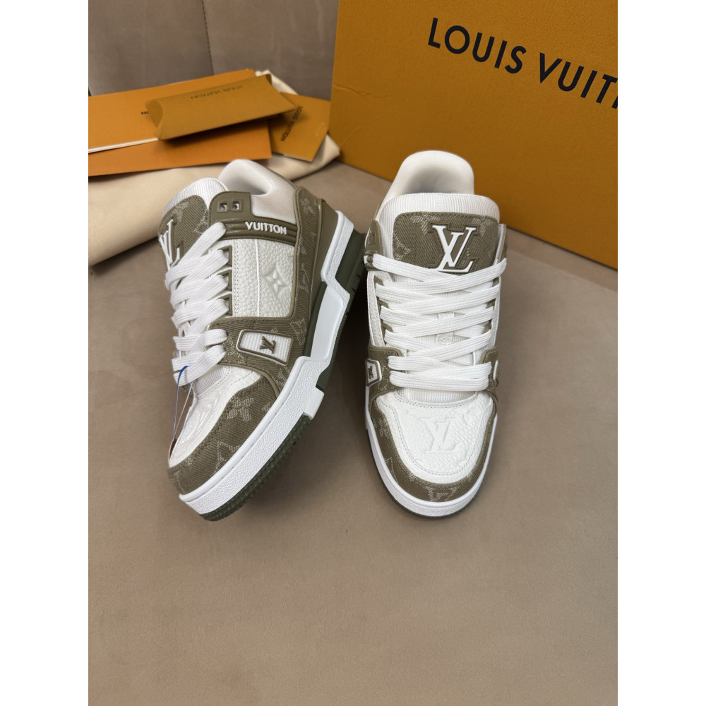 Louis Vuitton Trainer Classic Unisex Sneakers