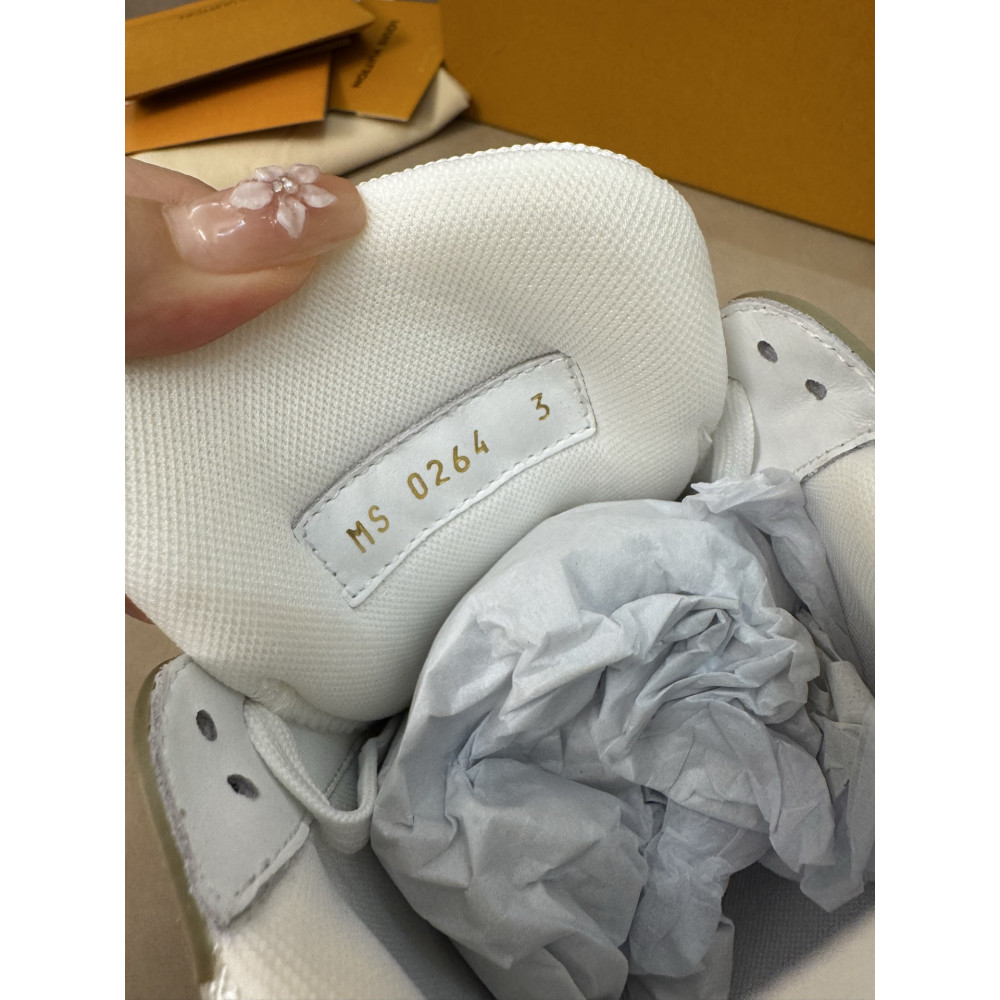 Louis Vuitton Trainer Classic Unisex Sneakers