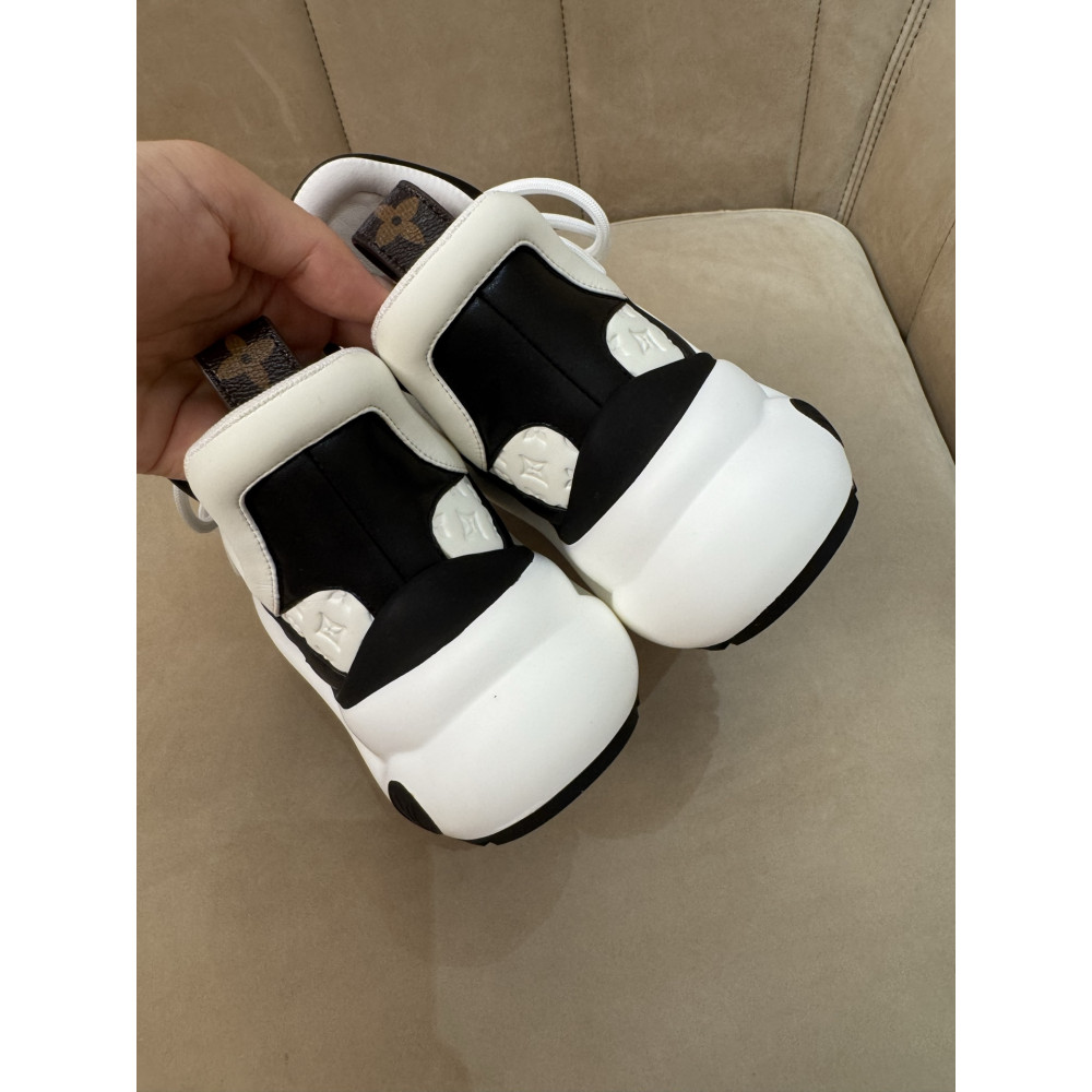 Louis Vuitton Archlight Women's Casual Sneakers!