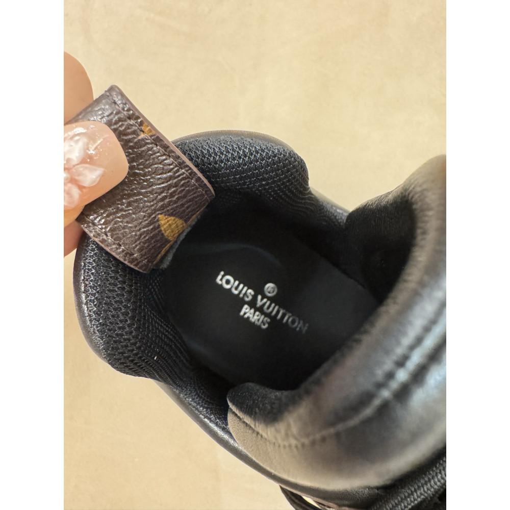 Louis Vuitton Archlight Women's Casual Sneakers!