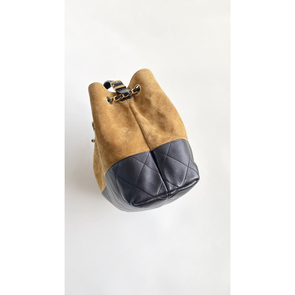 Chanel 25A large color-blocked shopping bag