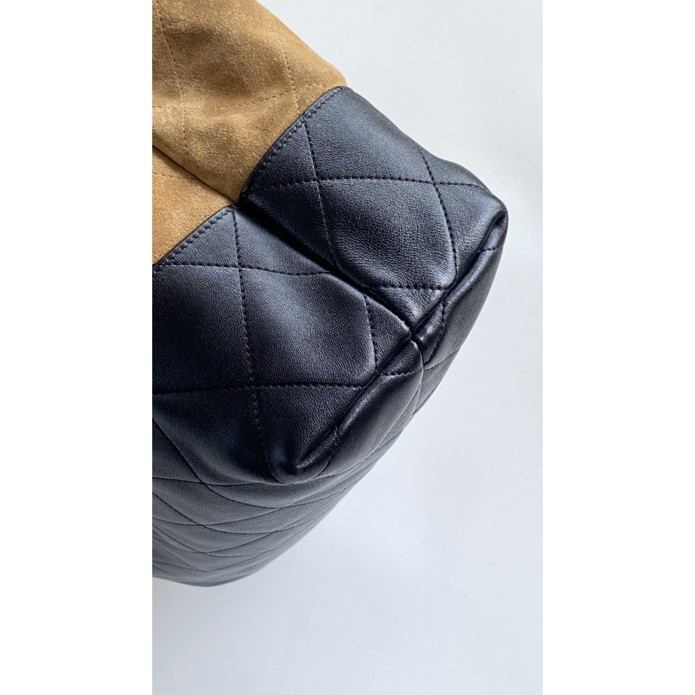 Chanel 25A large color-blocked shopping bag