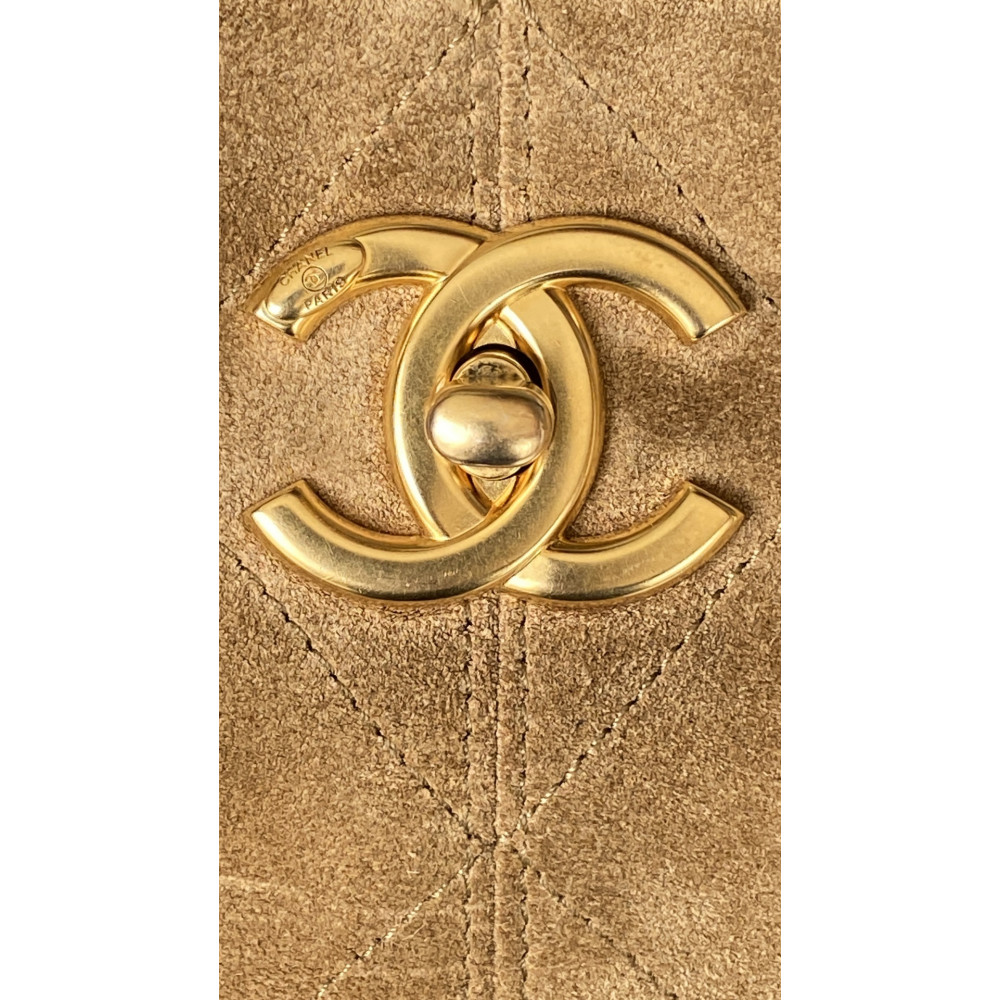 Chanel 25A large color-blocked shopping bag