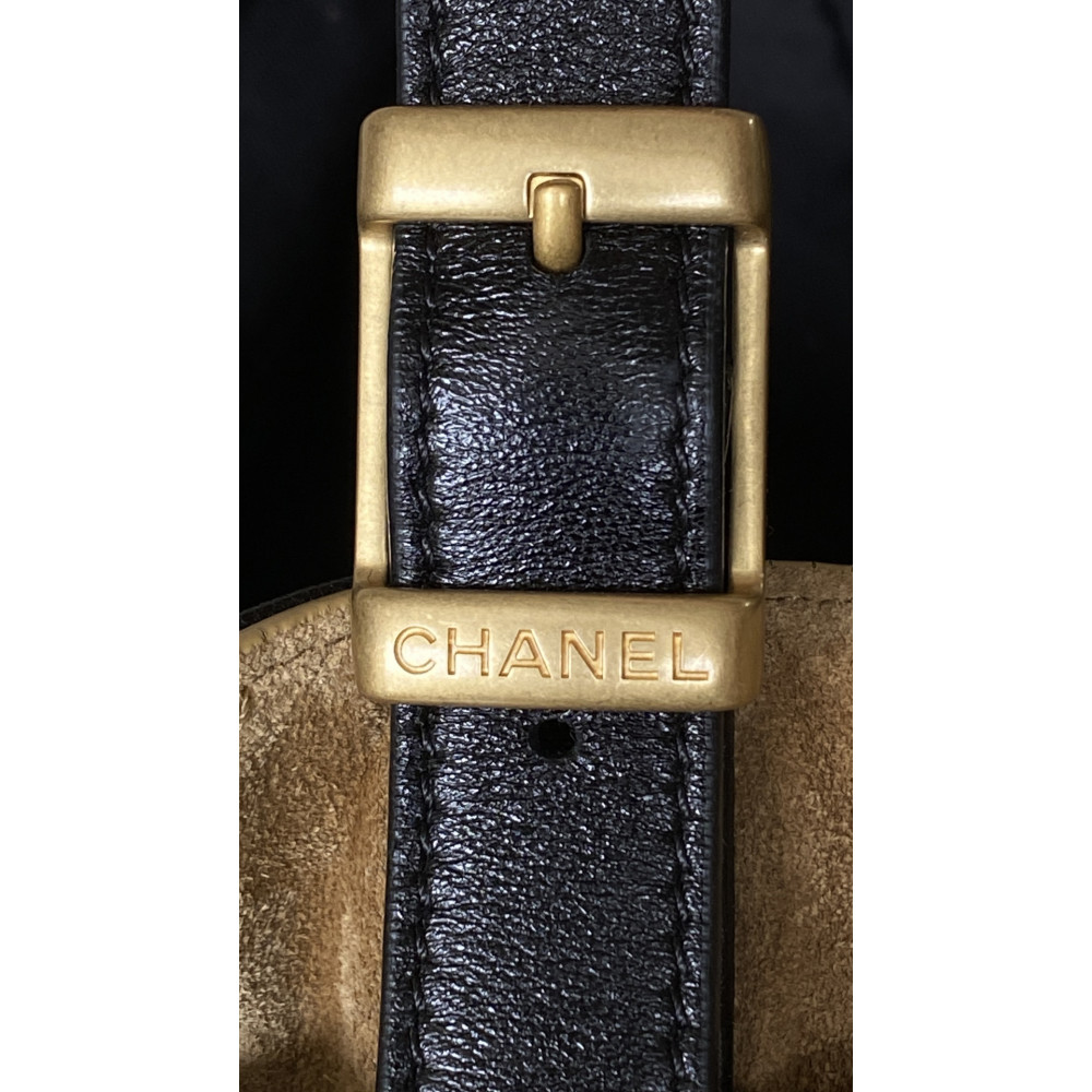 Chanel 25A large color-blocked shopping bag