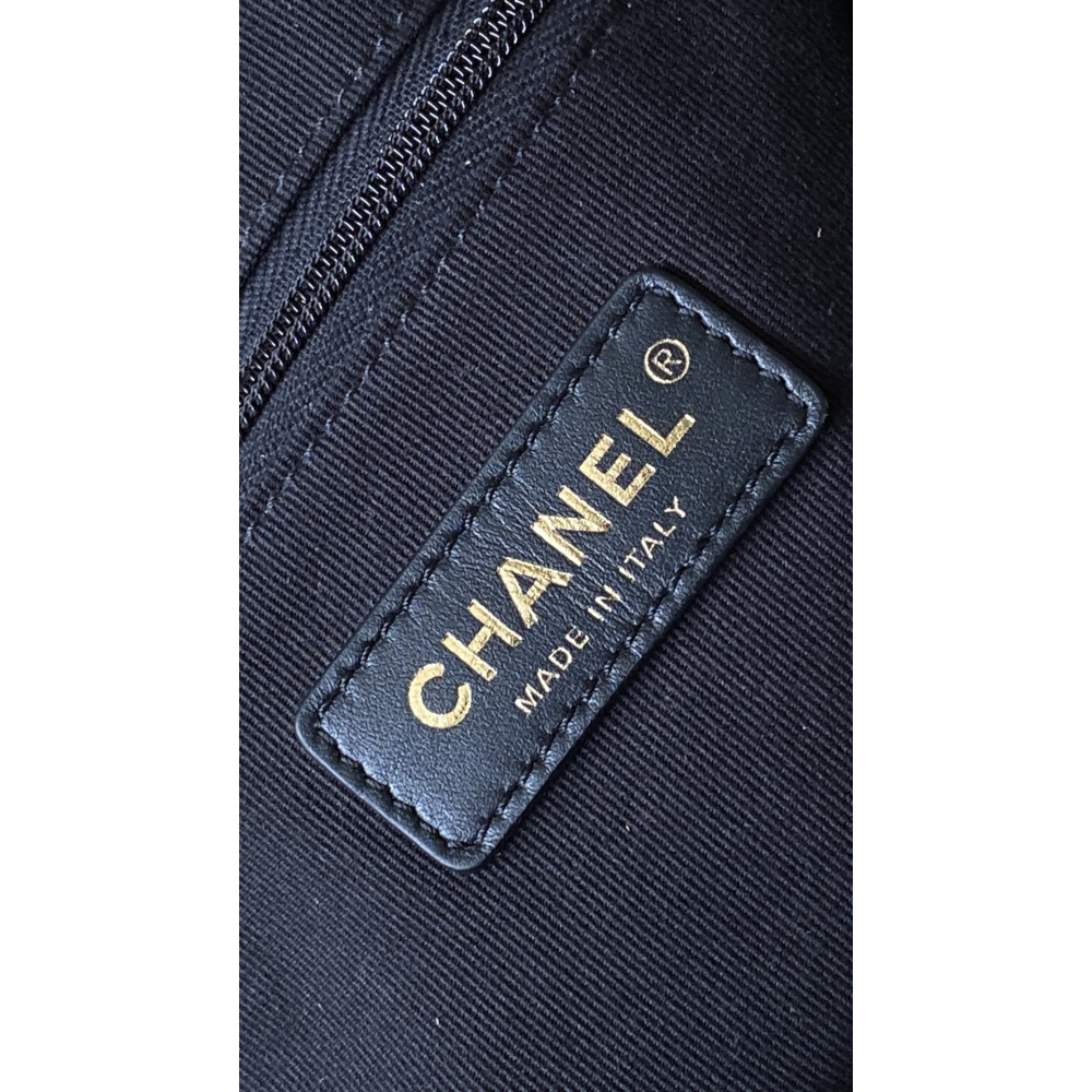 Chanel 25B New Handle Style Woc